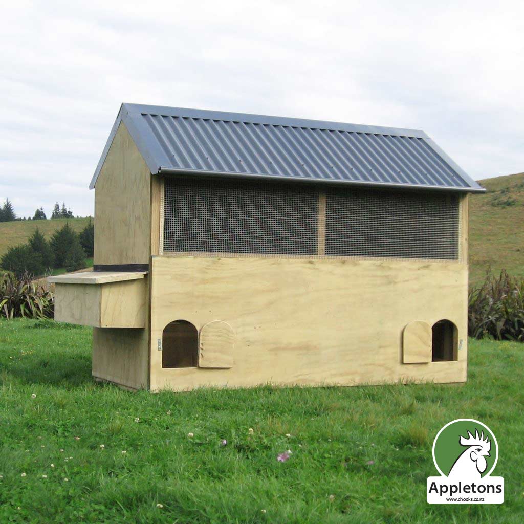 Apex timber Hen House