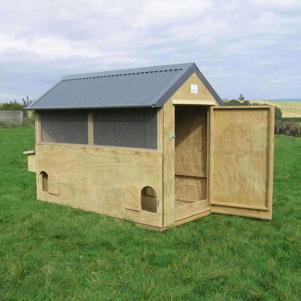 Apex Hen House by Appletons