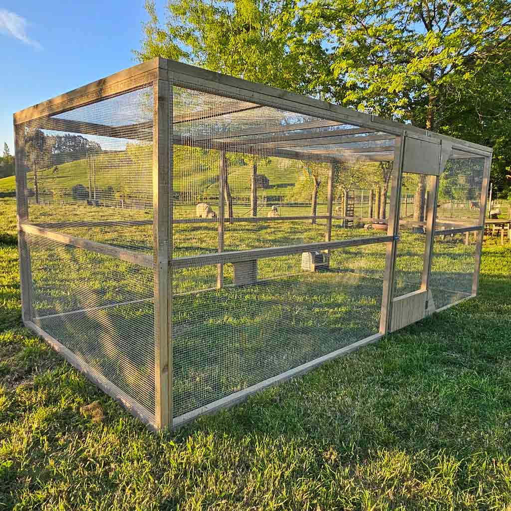 We make our Freestanding Extended Walk-In Poultry Runs in pre-assembled kitsets for very easy assembly