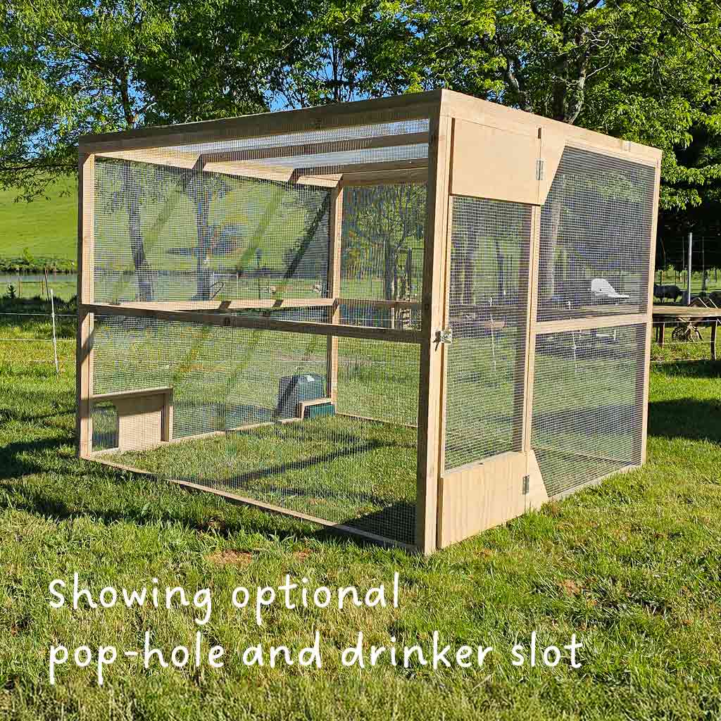 Appletons Freestanding Walk-In Fully Enclosed Poultry Run
