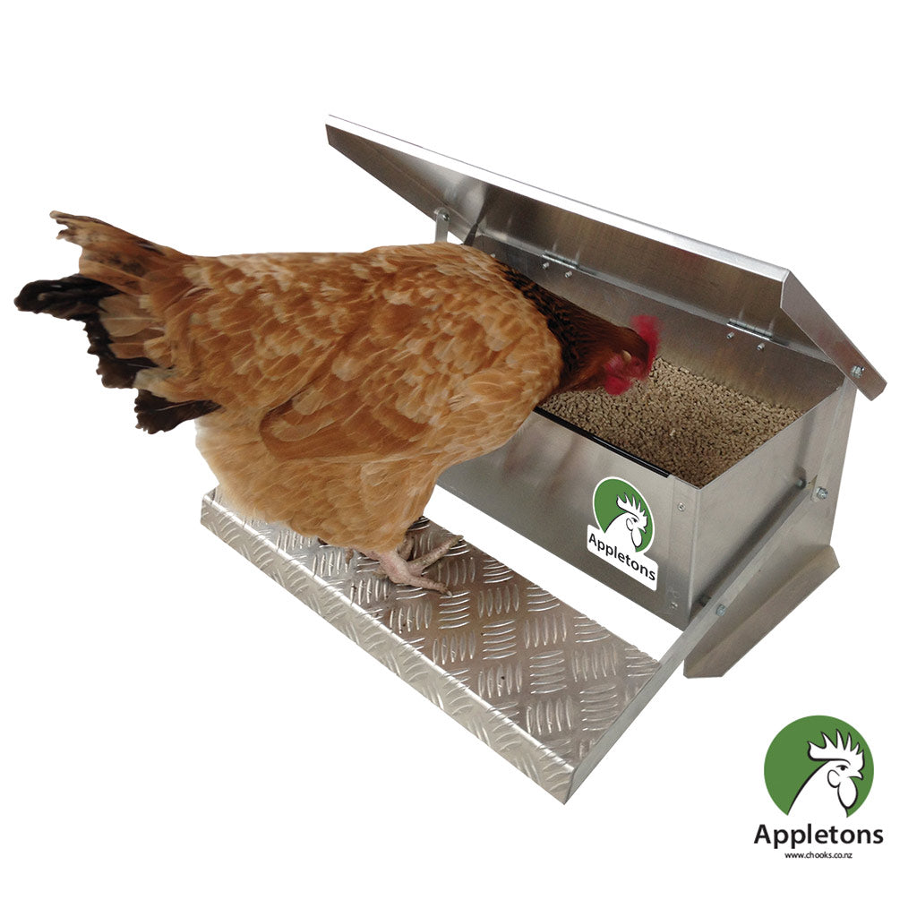 Large Step On Feeder 12kg | Appletons