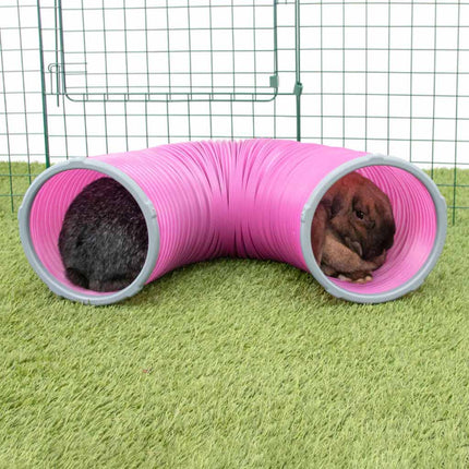 The small animal tunnel extends to 90cm and a diameter of approximately 20cm, plenty of space for rabbits of all sizes to jump through