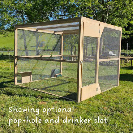 Appletons Freestanding Walk-In Fully Enclosed Poultry Run