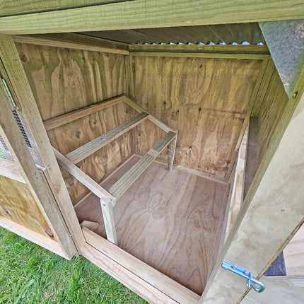 Appletons Timber Raised Cubby Hen House with two-tier roost and triple nest box