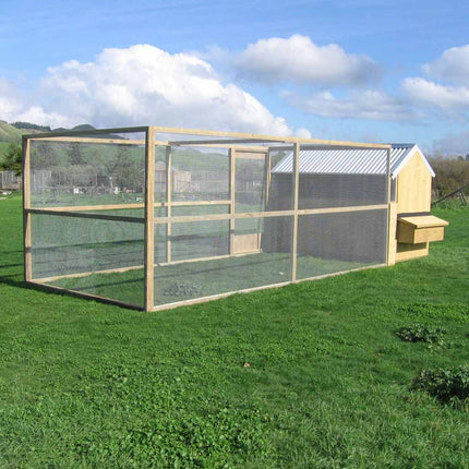 Appletons walk-in extended timber poultry run with open top or fully enclosed option