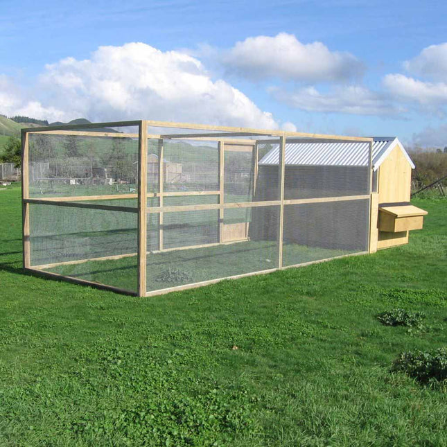 Appletons walk-in extended timber poultry run with open top or fully enclosed option