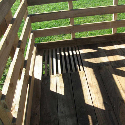 Appletons Pigsty and Pen with solid deck and a slatted wash-out port for muck