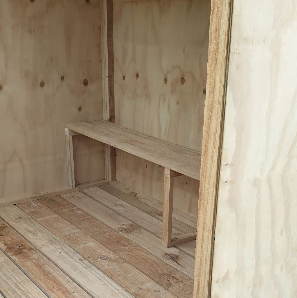 Appletons Maimai Shooting Platform accommodates up to 4 adults