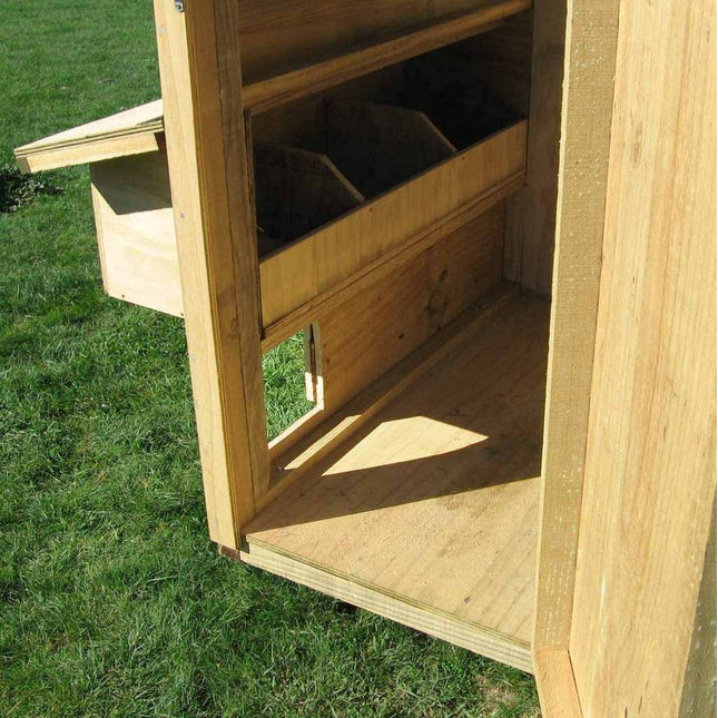 Duo Apex Hen House interior with partition in