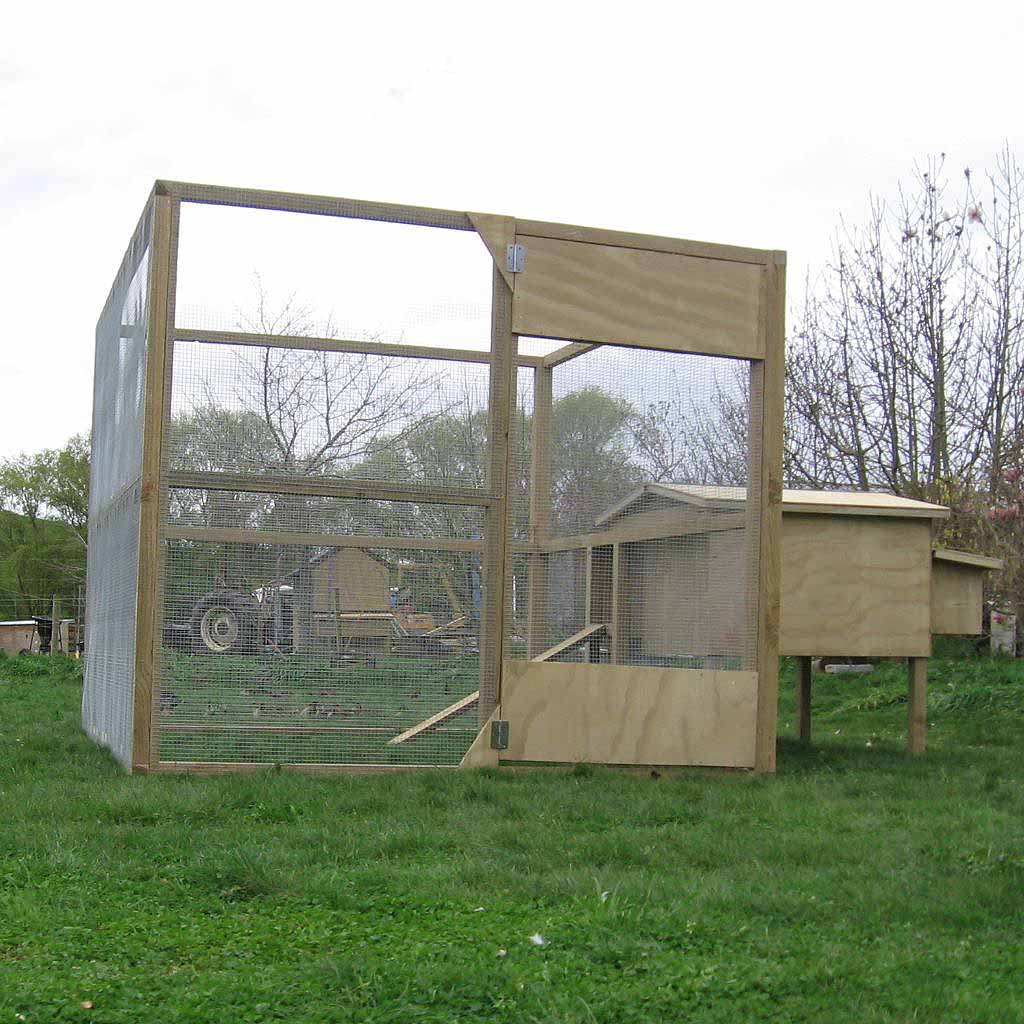 Classic Standard Timber Poultry Run (2.4m x 2.4m x 1.9m H)