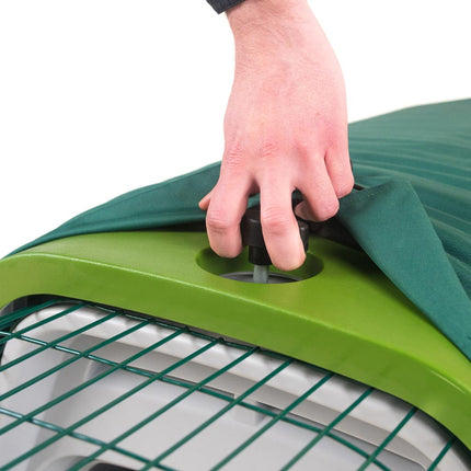 The door and rear panel remain accessible for easy access to your chicken coop. Extreme Temperature Blanket for the Eglu Go