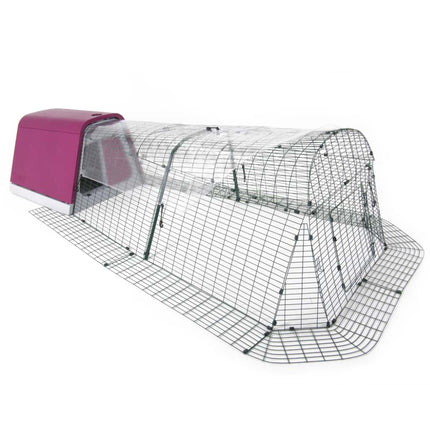 Clear Full Length Eglu Go 2m run Cover made from thick plastic allows sunlight through whilst keeping the rain hail and snow out