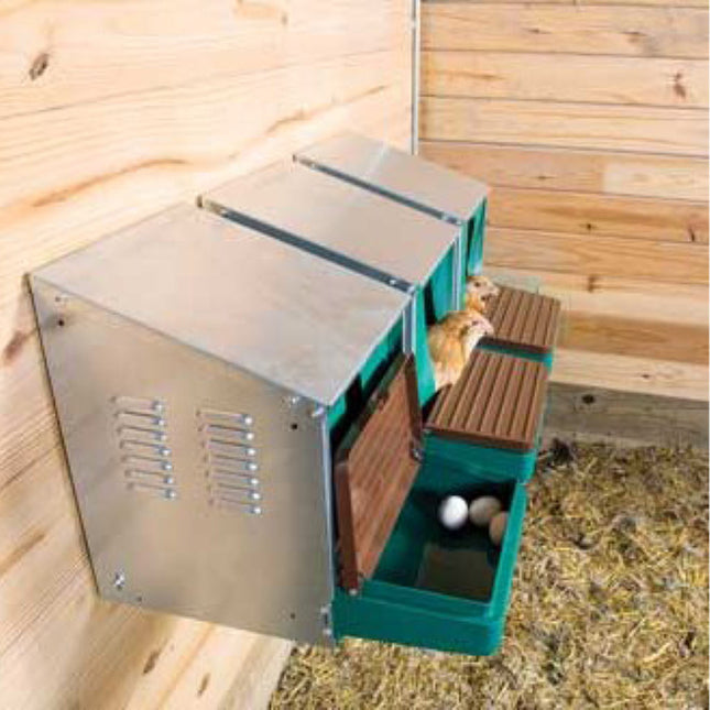 Nest-o-Matic Roll-Away Laying Box