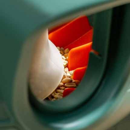 Omlet no waste chicken feeder with flow adjuster